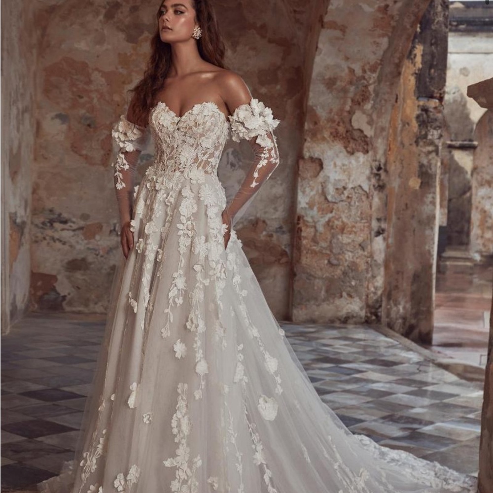 Designer Elegant White Off-Shoulder Wedding Dress